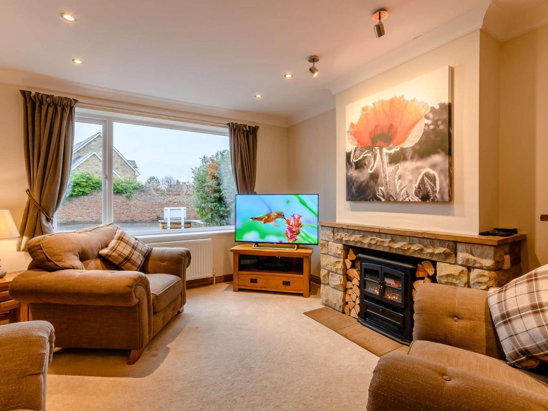2 Bed In Bamburgh 90879 Villa Exterior photo